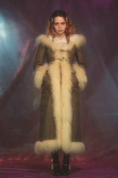 Look 29